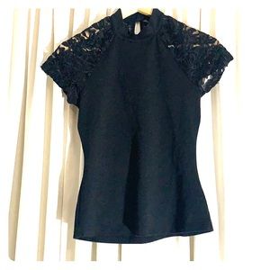 High neck lace tee